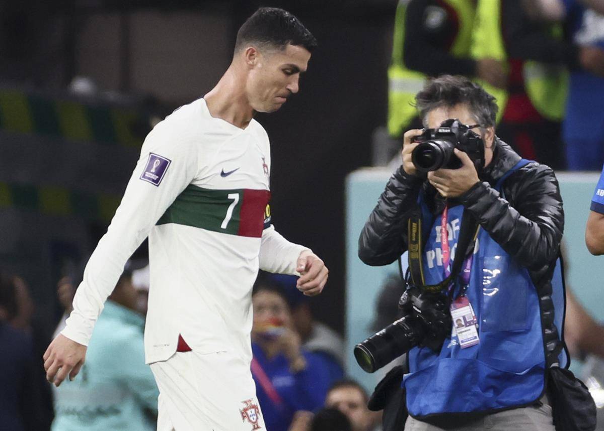 九游网页版登录入口-足球比赛被中断是重赛还是继续